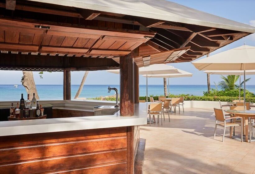 Crystal Cove By Elegant Hotels All Inclusive