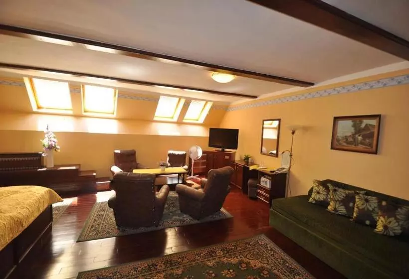 Garni  Hotel Barbakan