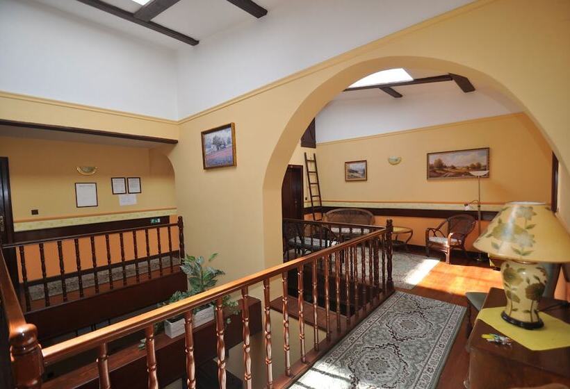 Garni  Hotel Barbakan