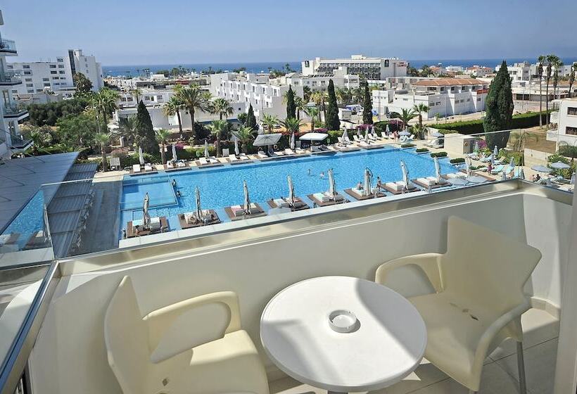 בית מלון כפרי Nestor