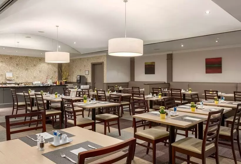 בית מלון כפרי NH Brussels Carrefour De L’europe