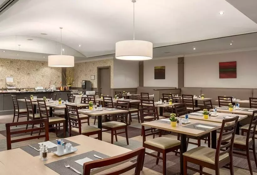 בית מלון כפרי NH Brussels Carrefour De L’europe