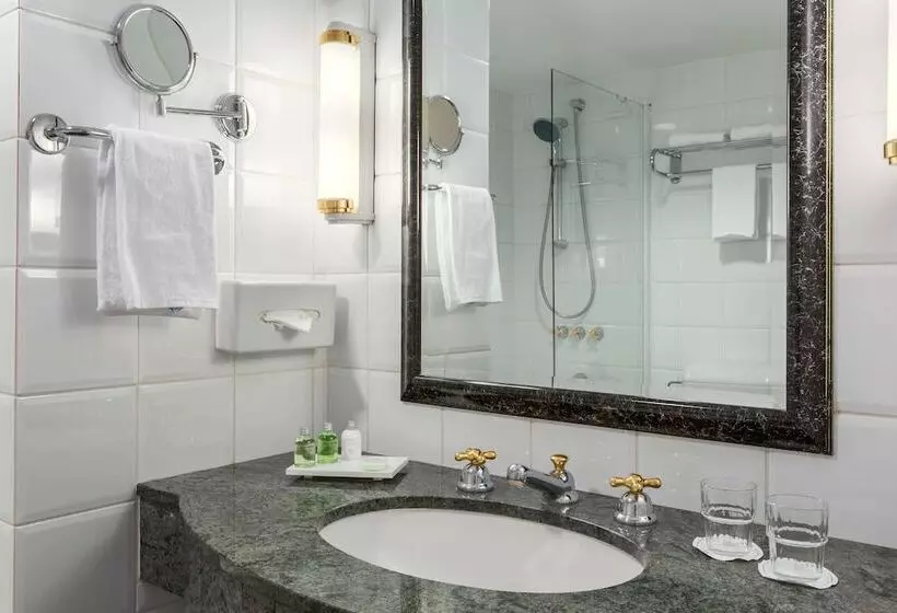 בית מלון כפרי NH Brussels Carrefour De L’europe