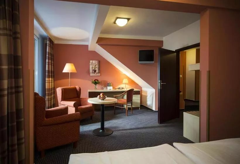 בית מלון כפרי Orea Resort Sklář Harrachov