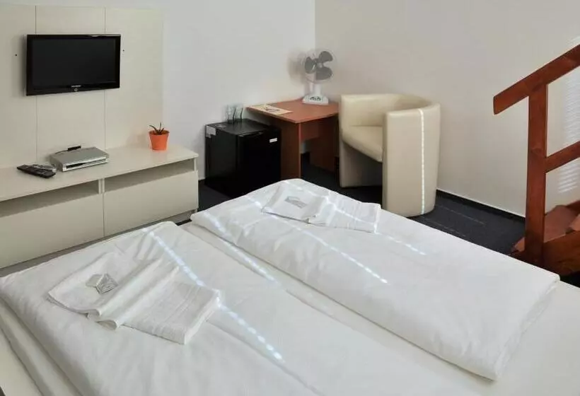 Szálloda Pension Pod Věží