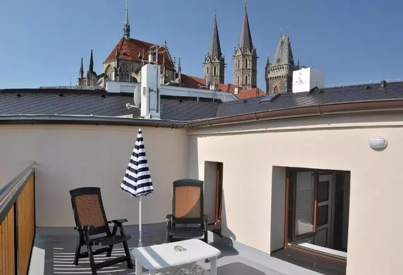 Szálloda Pension Pod Věží