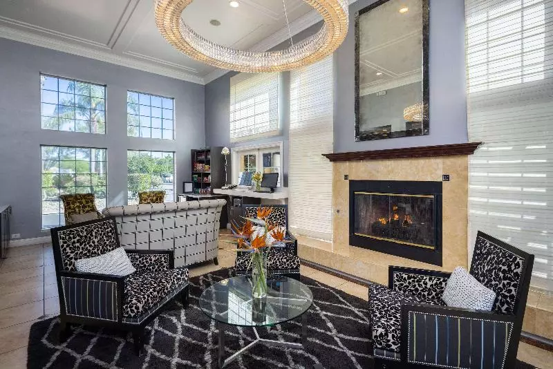 酒店 Best Western Plus Dixon Davis