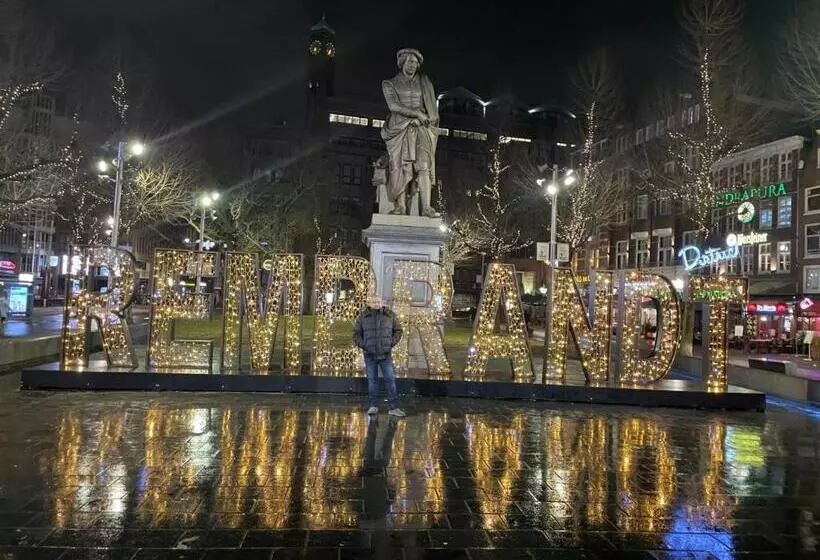 호텔 Amsterdam Rembrandt Square City Center