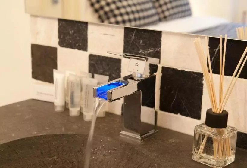 호텔 Amsterdam Rembrandt Square City Center