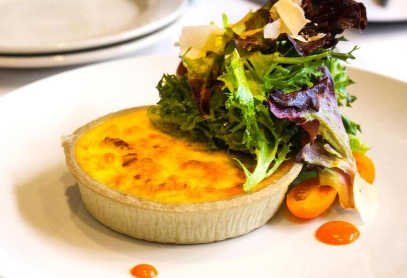 Отель General Morgan Inn