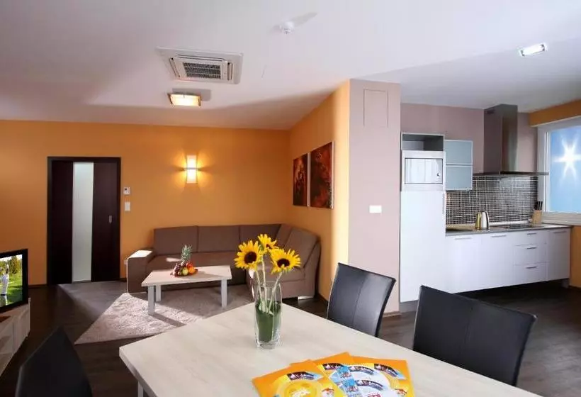 ホテル Gól Garni