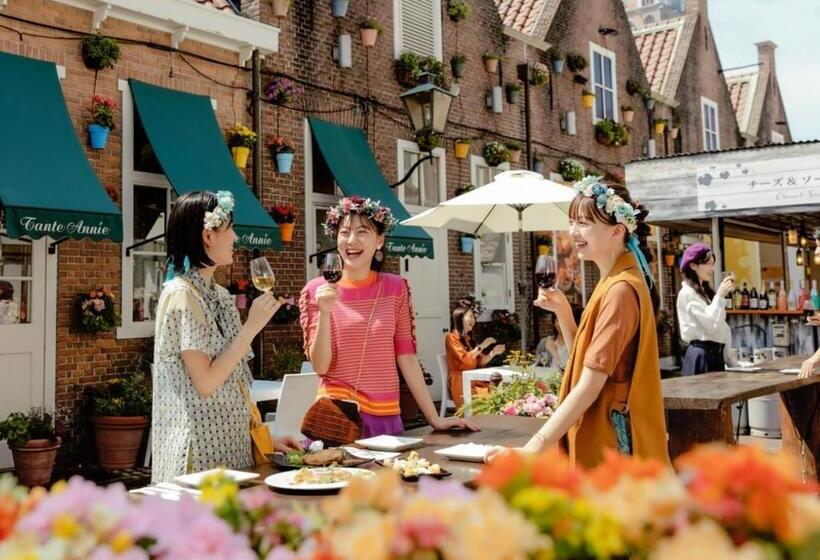 فندق Europe Huis Ten Bosch