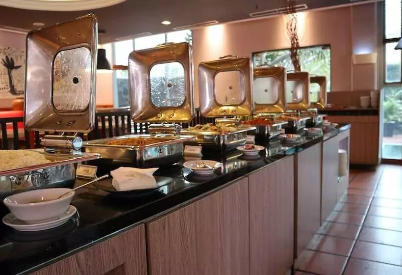 Hotel Kimaya Slipi Jakarta By Harris