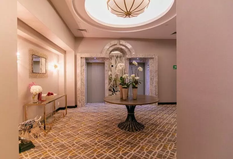 Отель Marquis Reforma