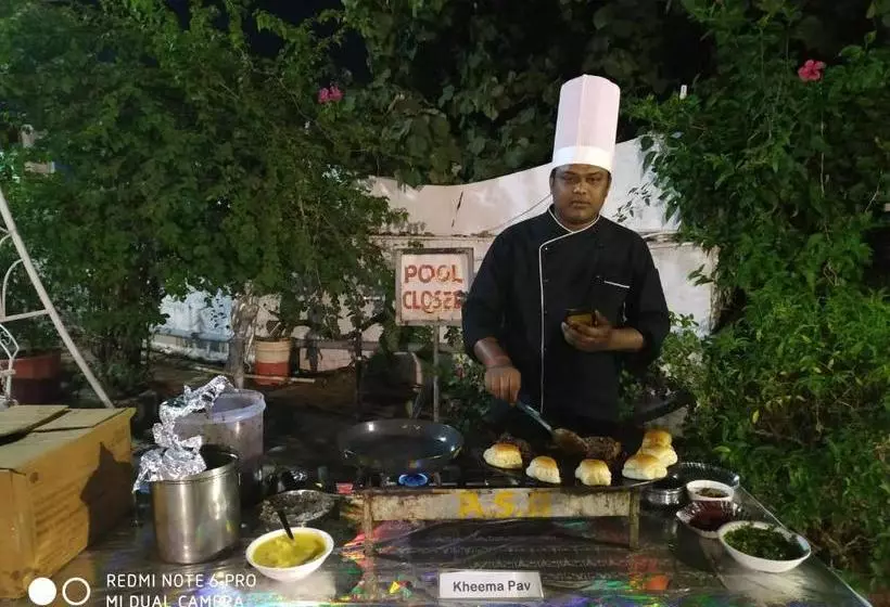 בית מלון כפרי Mist Rainbow Resort