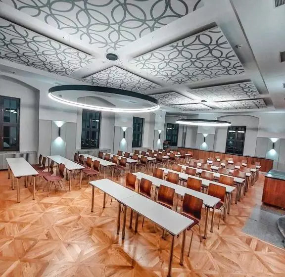 Отель Zámek Třešť