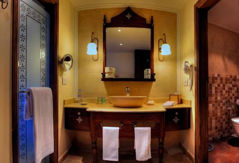 هتل Byblos Sur Mer