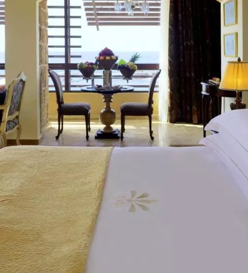 هتل Byblos Sur Mer