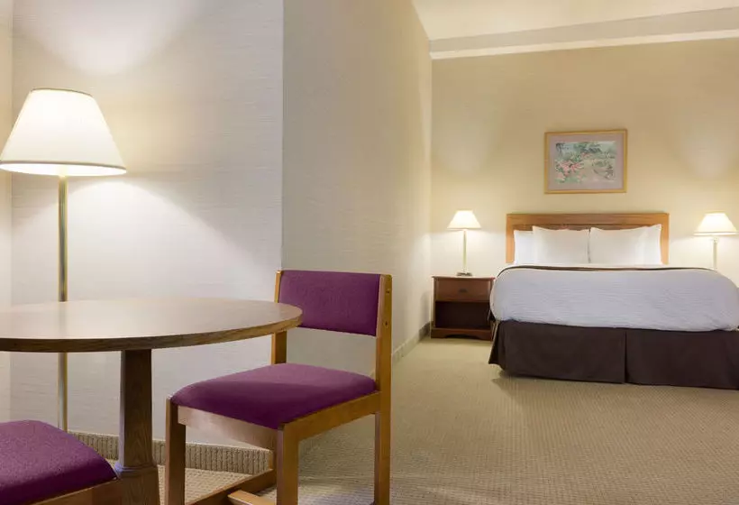 Szálloda Days Inn By Wyndham Toronto East Beaches