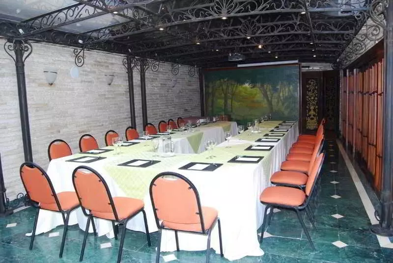 בית מלון כפרי De La Ville