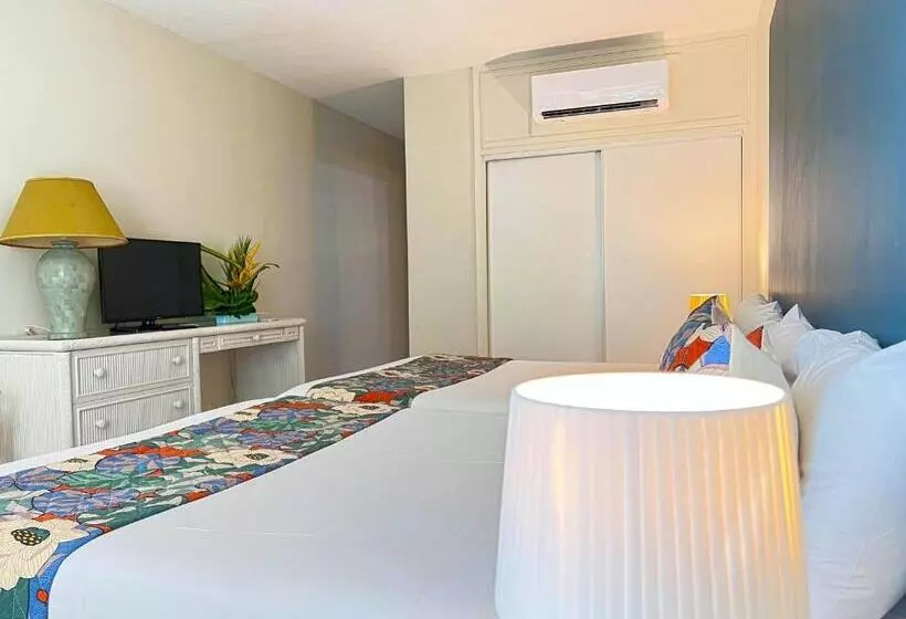 هتل Karibea Squash