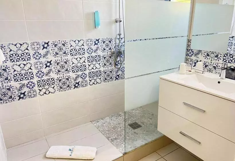 هتل Karibea Squash