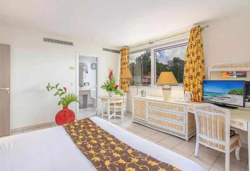 هتل Karibea Squash