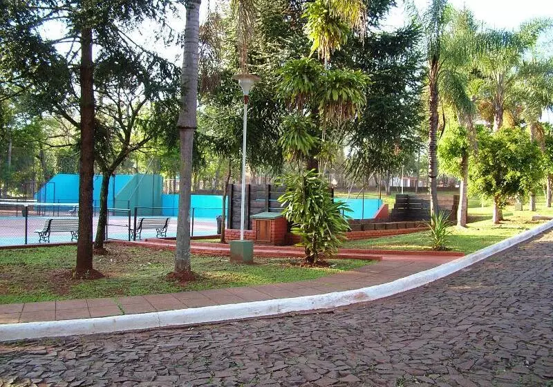 Pirayu Hotel & Resort