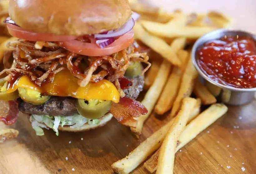 Radisson Plaza Hotel At Kalamazoo Center