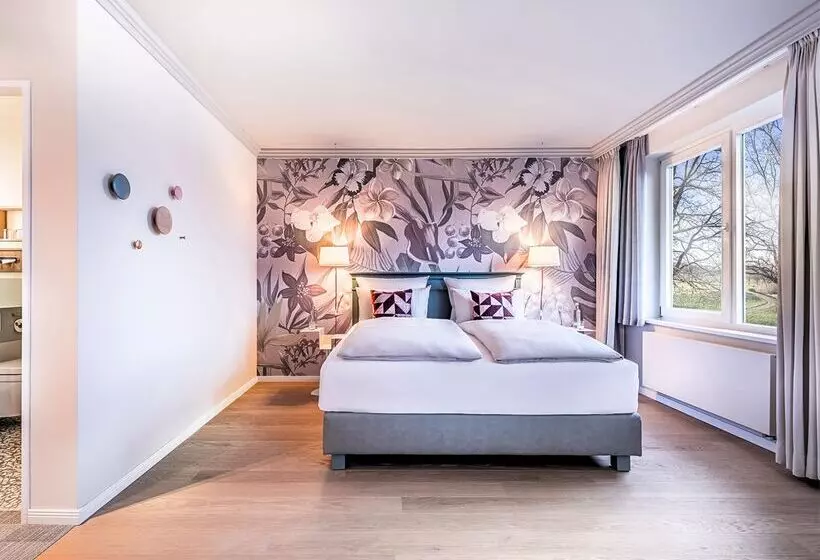 Steigenberger Hotel Treudelberg Hamburg