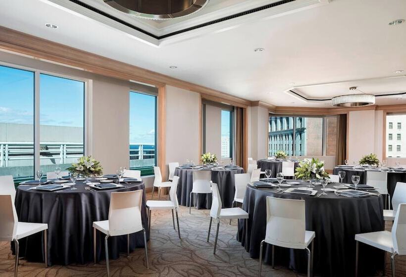 هتل The Ritzcarlton, Cleveland