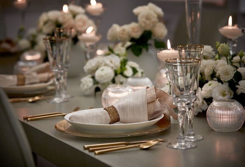 هتل The Ritzcarlton, Cleveland