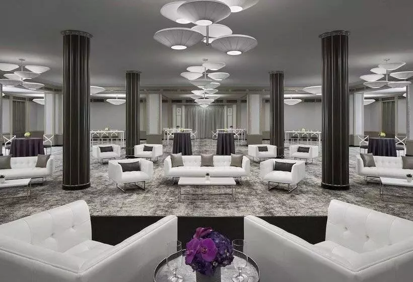 בית מלון כפרי The Ritzcarlton, Cleveland