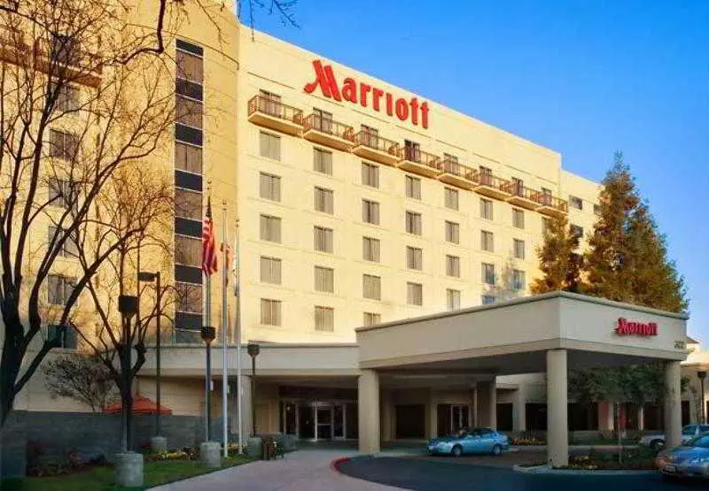 호텔 Visalia Marriott At The Convention Center