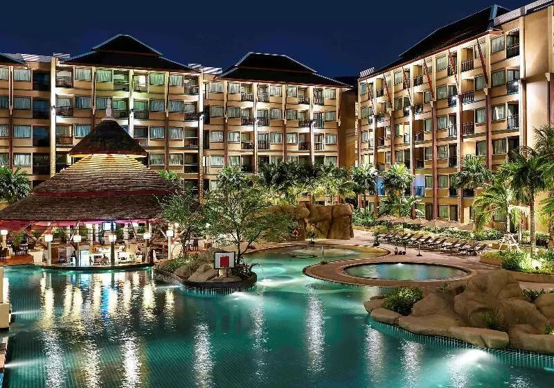 Novotel Phuket Vintage Park Resort