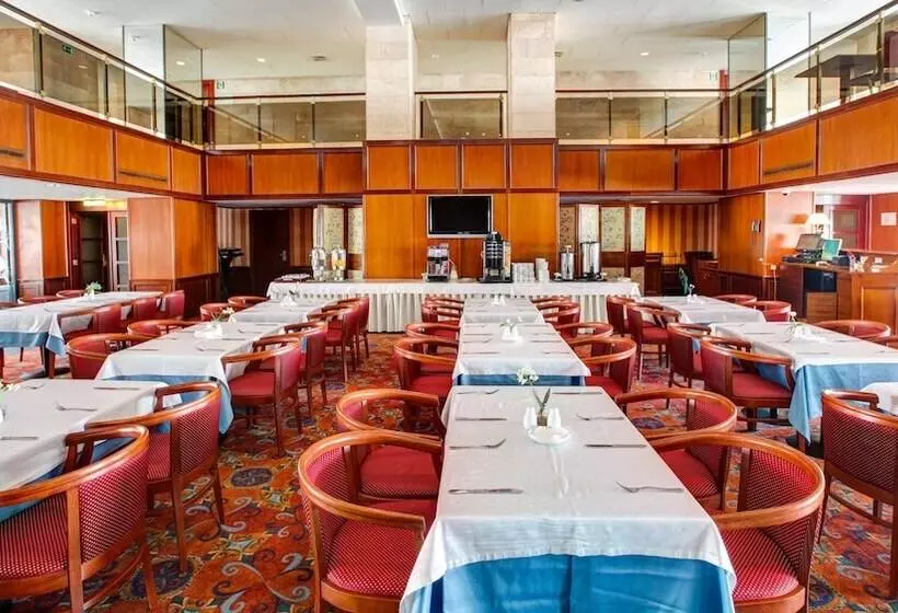 Aerostar Hotel Moscow