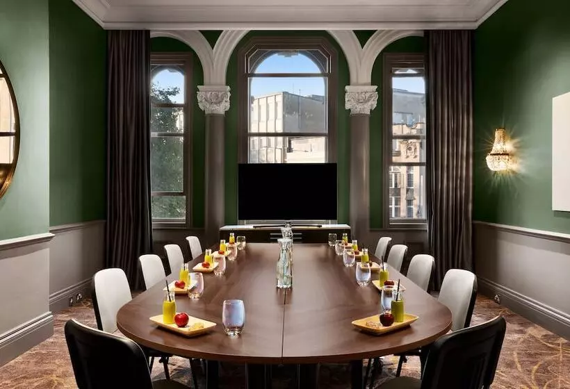 호텔 Bristol Marriott Royal