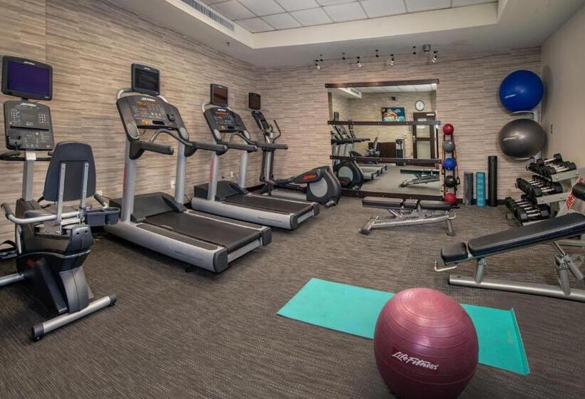 Szálloda Courtyard Wilmington Downtown