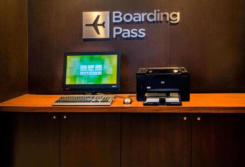 Szálloda Courtyard Wilmington Downtown