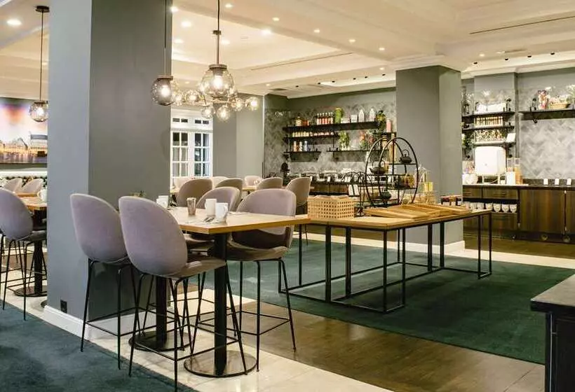 هتل Hilton Brussels Grand Place