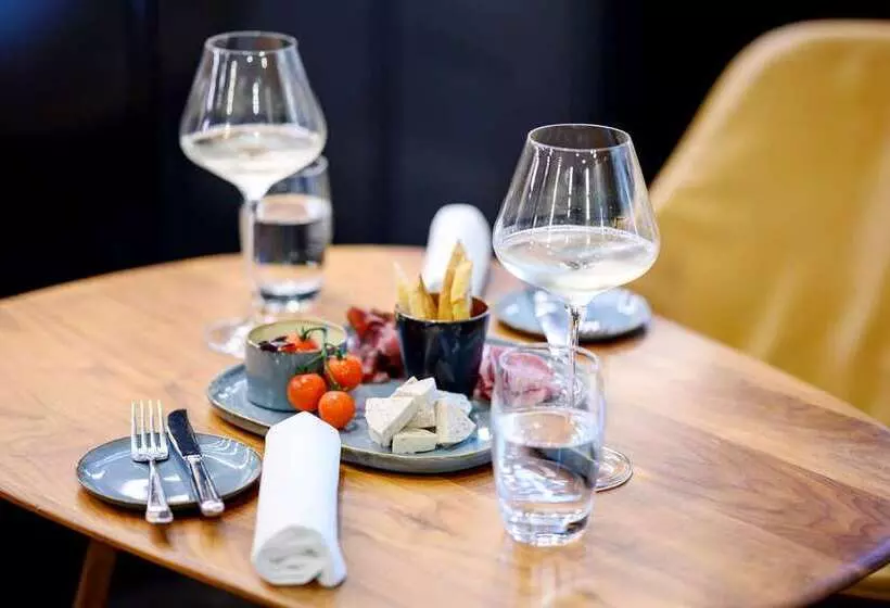 هتل Hilton Brussels Grand Place