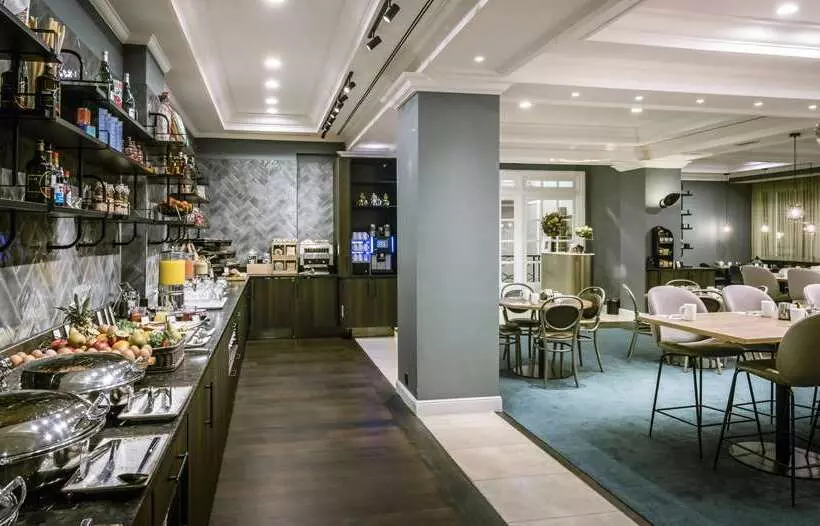 هتل Hilton Brussels Grand Place