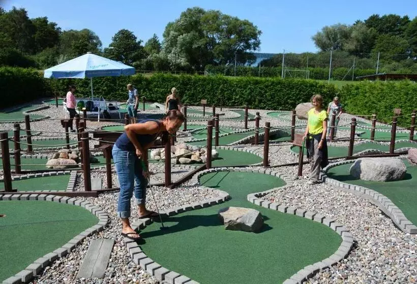 Отель Hostel Schweriner See