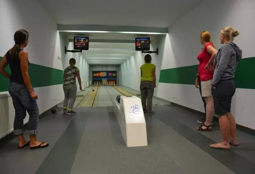 Отель Hostel Schweriner See