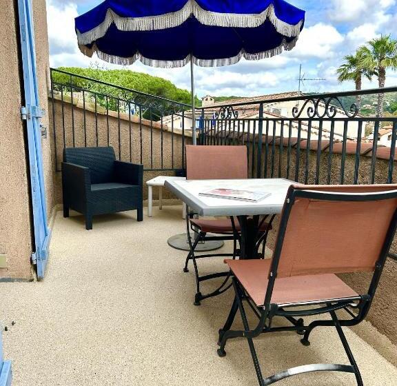 فندق Hôtel Jas Neuf