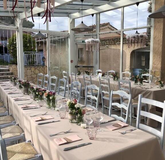 فندق Hôtel Jas Neuf