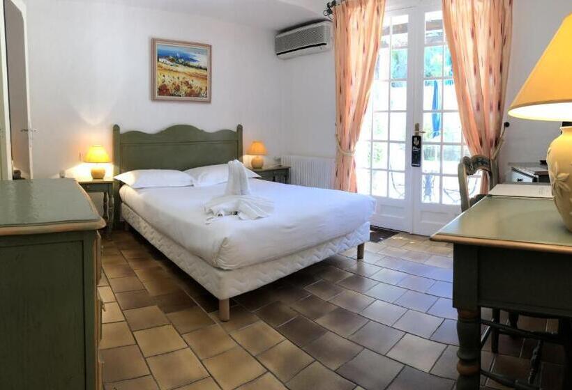 فندق Hôtel Jas Neuf