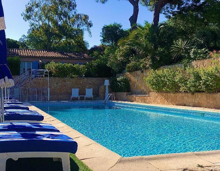 فندق Hôtel Jas Neuf