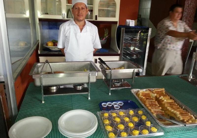 هتل Nahomi Divisamar By Lhr