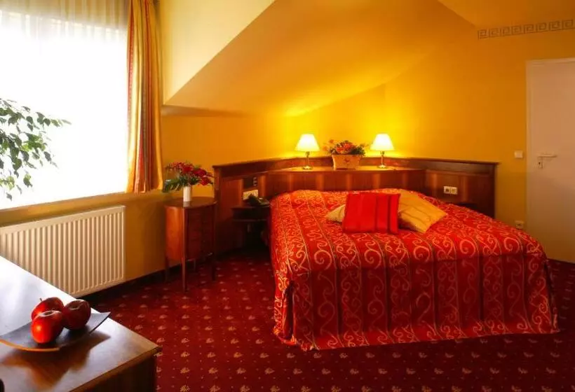 Ringhotel Hotel Zum Stein